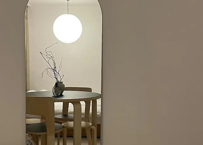 아파트 5 Minutes From Sangsu Station, 5 Minutes From Hongdae Street, Airport Bus, Sensory